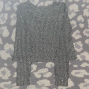 Grey long sleeve crop top
